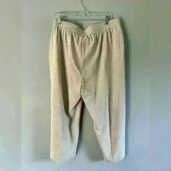 Calvin Klein belted wide leg pants size 0x - Picture 2 of 8